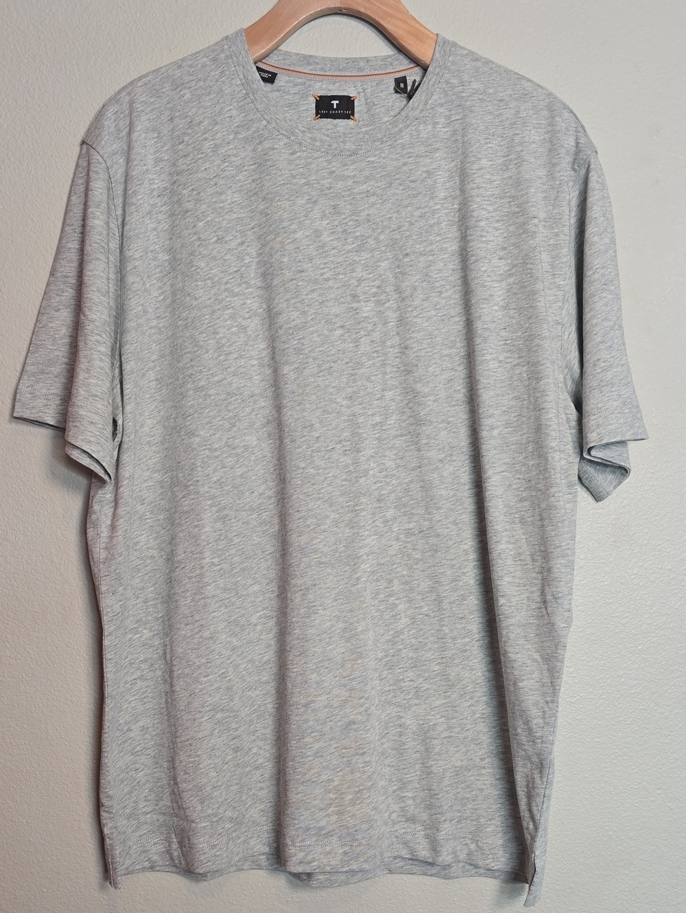 Left  Coast Tee Classic Men's Crewneck T-Shirt - Light Gray Size M NWT.